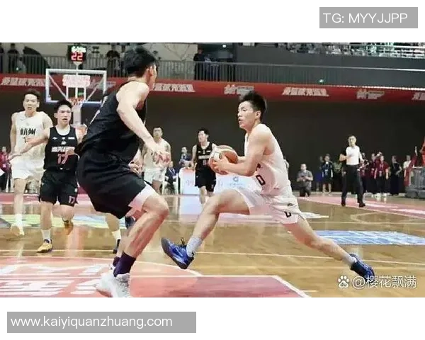 杭州篮球队进攻表现分析与得失总结探讨